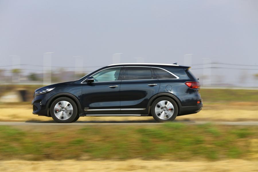  Kia Sorento GT Line (UM) 2018 года  (UK) (фото 20 из 26)
